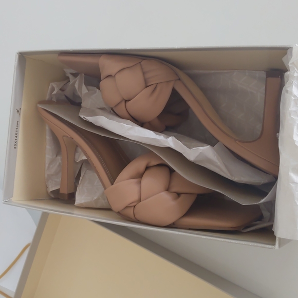 Marc Fisher Digana Square Toe Slide Heel - Picture 5 of 7